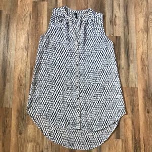 Sleeveless Button Down Snakeskin Print Tunic
